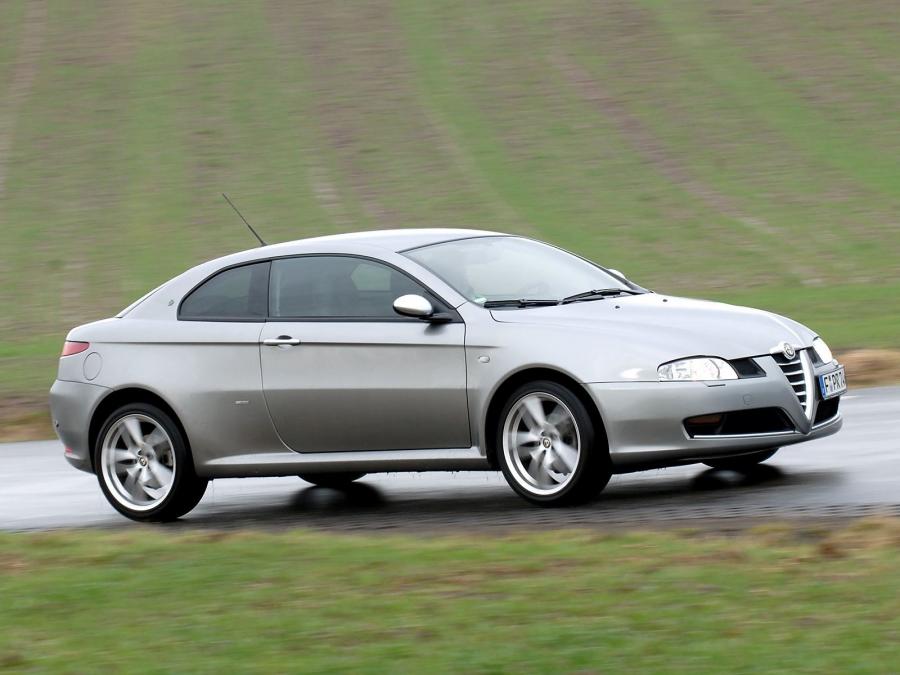  Alfa Romeo GT Quadrifoglio Verde (937C) 2008 года  (фото 3 из 8)